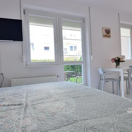 Atrakcyjne Studio Z Tarasem Victus W Sopocie By Noclegi Renters-3